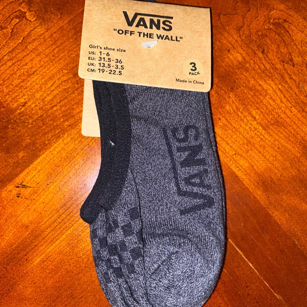 VANS no show socks